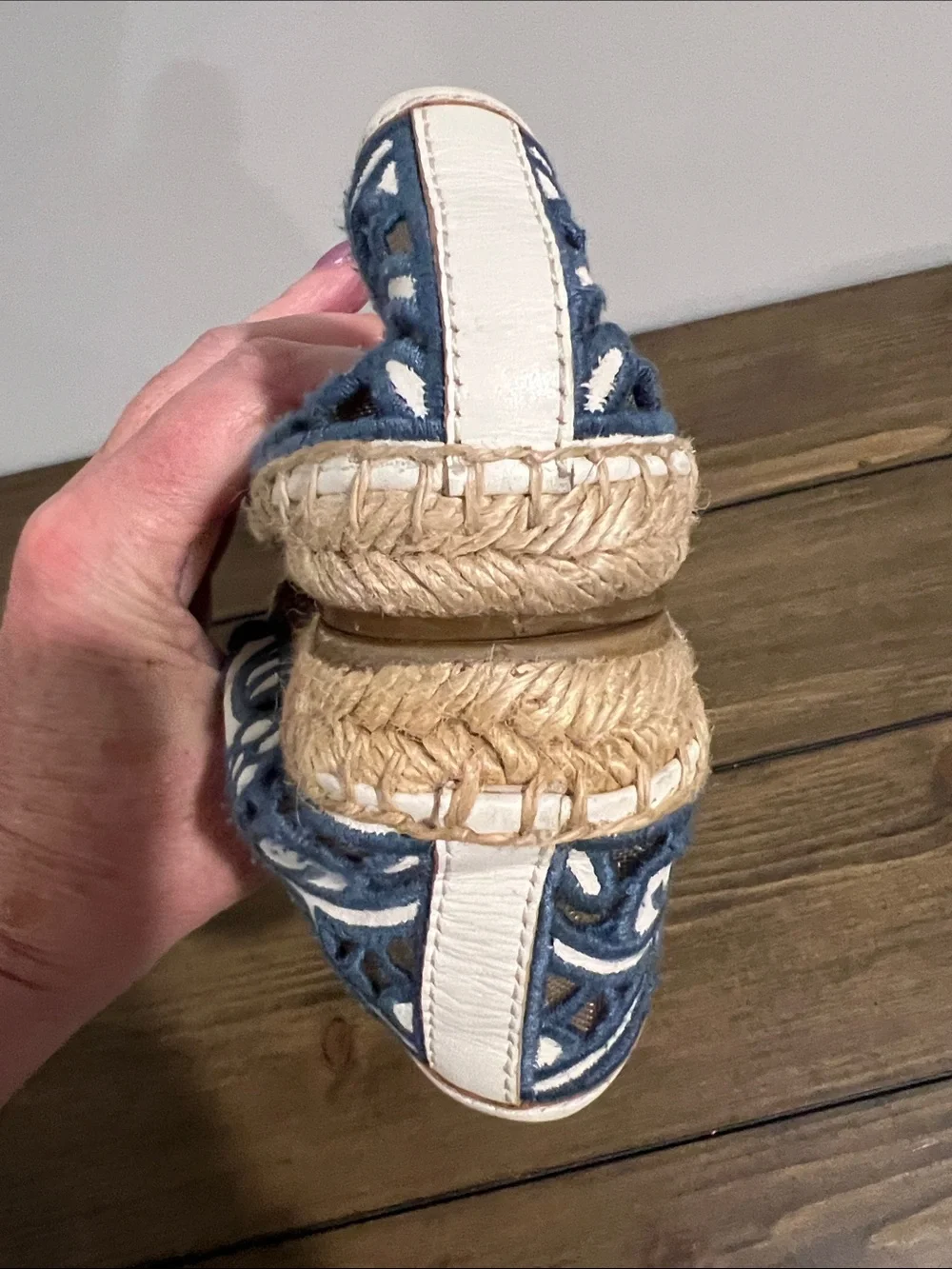 Tory Burch Lucia blue cream lace espadrilles size 8